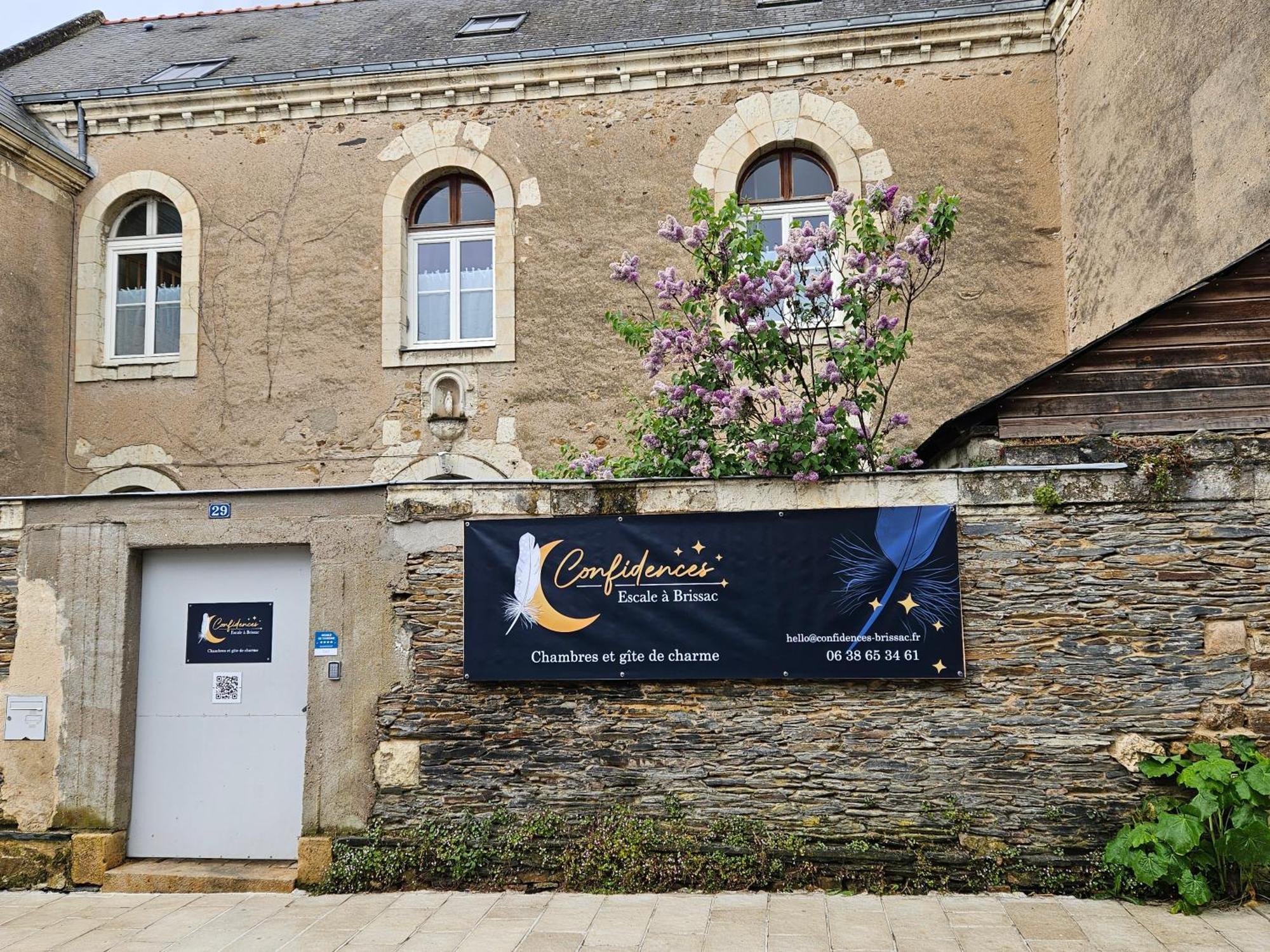 Confidences Escale A Brissac Bed and Breakfast Eksteriør billede